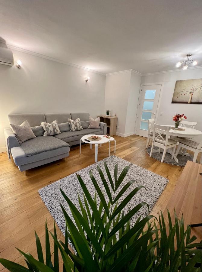 Prestige Iii Apartment